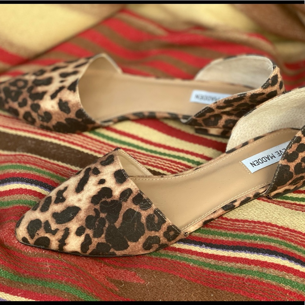 Leopard flats Steve Madden 9.5